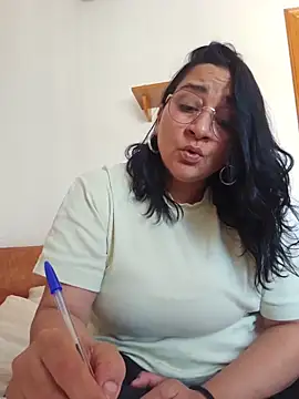 paulinaDiaz1 online show from 05-20-26, 01:06