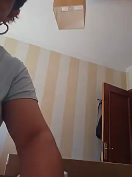 paulinaDiaz1 online show from 05-23-26, 08:40
