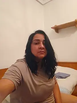 paulinaDiaz1 online show from 05-24-26, 08:14