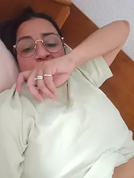 paulinaDiaz1 online show from 06-18-26, 01:04