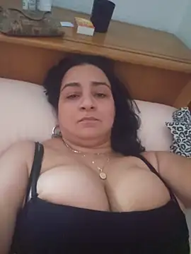 paulinaDiaz1 online show from 06-24-26, 12:59