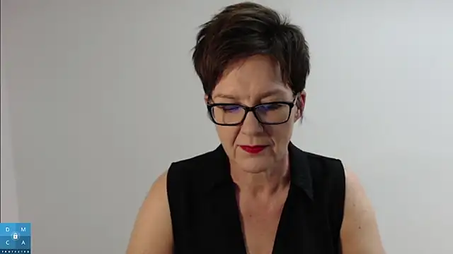 Sofie69Velvet online show from 10-22-25, 04:07