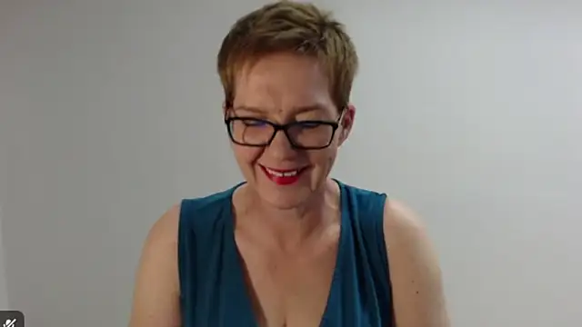 Snapshot of Sofie69Velvet chatting on 04-28-26, 02:11 Sofie69Velvet online show from 04-28-26, 02:11