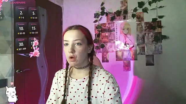 Snapshot of SweetieMollyy chatting on 02-26-25, 02:25 SweetieMollyy online show from 02-26-25, 02:25