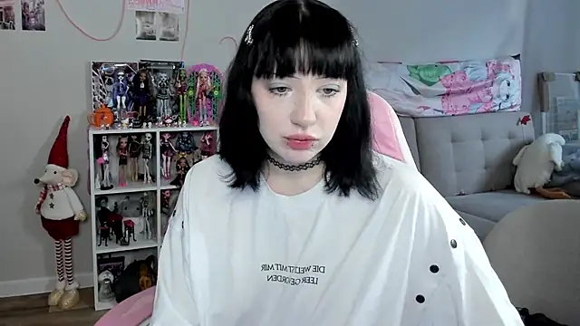 SweetieMollyy online show from 12-01-25, 09:47