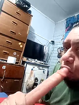 Snapshot of maxi_6969 chatting on 11-16-25, 09:59 maxi 6969 online show from 11-16-25, 09:59