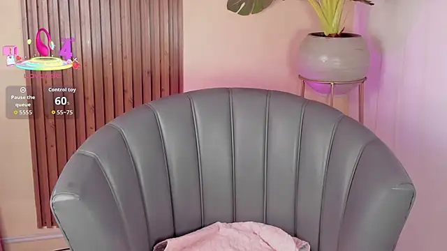 Snapshot of kenayfox chatting on 09-21-25, 06:37 kenayfox online show from 09-21-25, 06:37