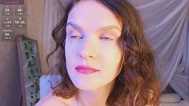 Soo dreamy online show from 02-15-26, 01:35