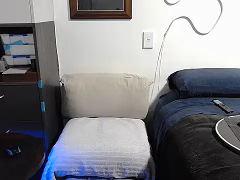 Snapshot of ChunkyMonkey007 chatting on 09-27-25, 10:42 ChunkyMonkey007 online show from 09-27-25, 10:42