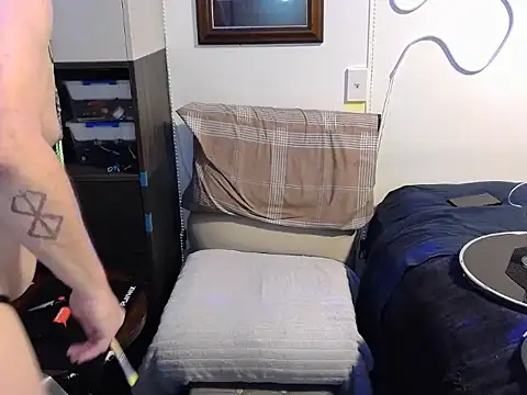 Snapshot of ChunkyMonkey007 chatting on 10-28-25, 09:02 ChunkyMonkey007 online show from 10-28-25, 09:02