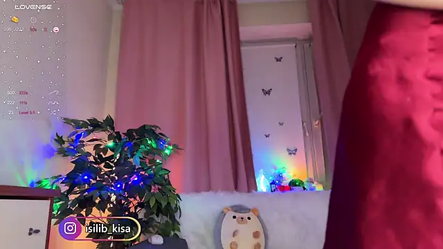 Snapshot of -Lisa_Kisa- chatting on 12-28-24, 05:35 -Lisa Kisa- online show from 12-28-24, 05:35