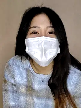 Snapshot of Kurage_chan chatting on 03-17-25, 03:14 Kurage chan online show from 03-17-25, 03:14