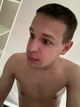 pretty roman online show from 04-30-26, 11:05