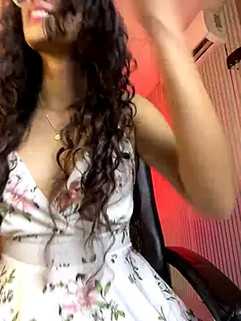 Snapshot of KaitlynLoveCam chatting on 12-15-25, 10:25 KaitlynLoveCam online show from 12-15-25, 10:25