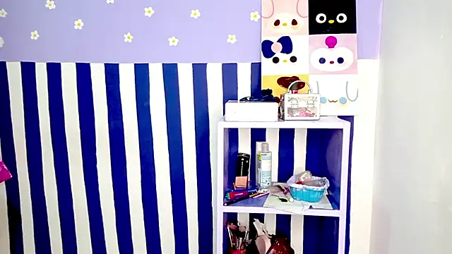 PetiteIvoryQueen19 online show from 04-17-26, 05:32