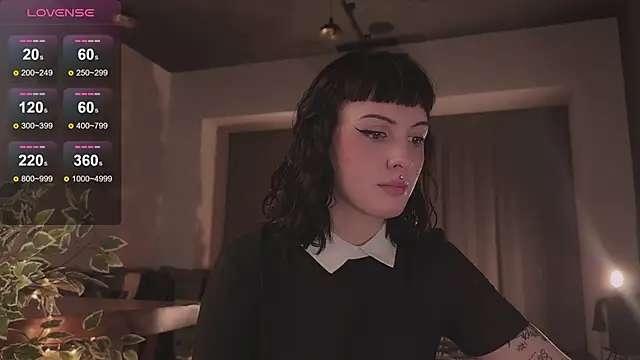 vinylstore online show from 12-18-24, 11:19