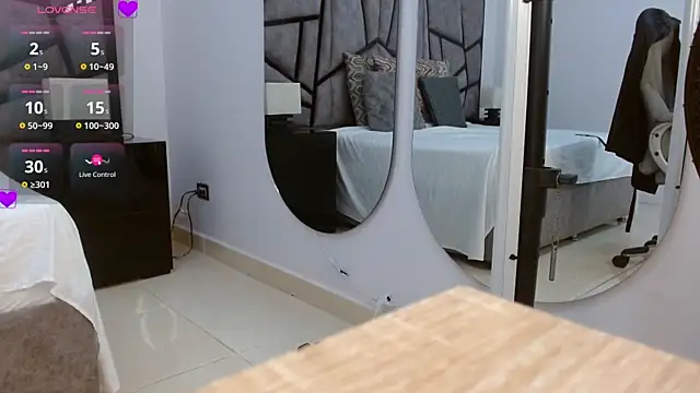 adhara cortez online show from 03-06-26, 08:49