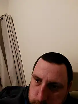 Snapshot of HE-M123 chatting on 12-02-24, 10:01 HE-M123 online show from 12-02-24, 10:01