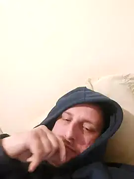 Snapshot of HE-M123 chatting on 12-14-24, 08:08 HE-M123 online show from 12-14-24, 08:08