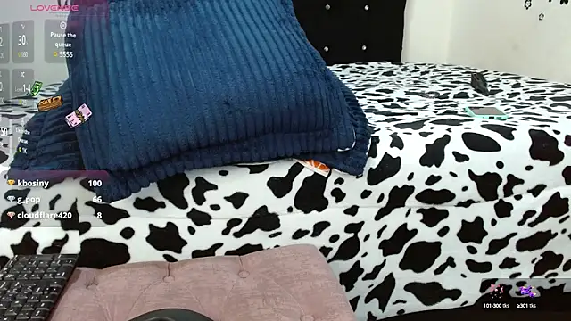 Snapshot of jeff_and_jade chatting on 12-04-24, 02:59 jeff and jade online show from 12-04-24, 02:59