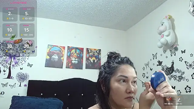 Snapshot of jeff_and_jade chatting on 12-26-24, 11:54 jeff and jade online show from 12-26-24, 11:54