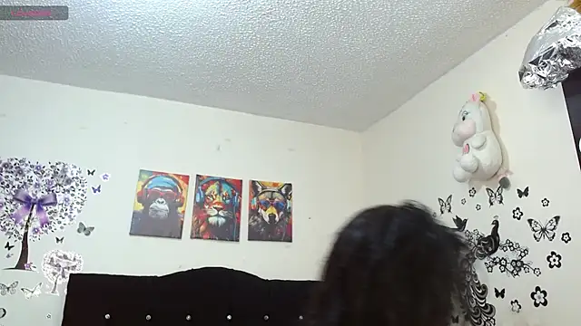 Snapshot of jeff_and_jade chatting on 01-18-25, 11:21 jeff and jade online show from 01-18-25, 11:21