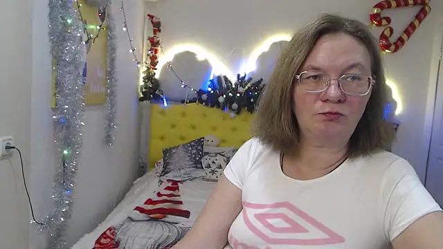 HolyMilfa online show from 12-22-24, 05:21