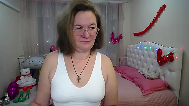 HolyMilfa online show from 02-16-25, 07:37