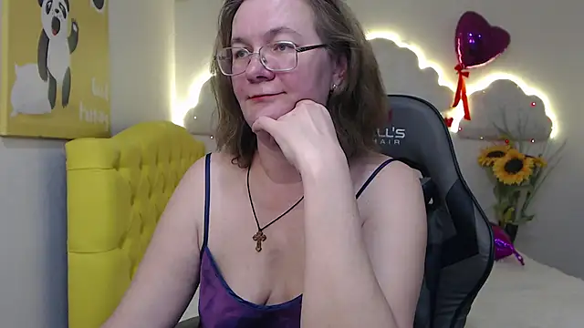 HolyMilfa online show from 03-09-25, 04:11