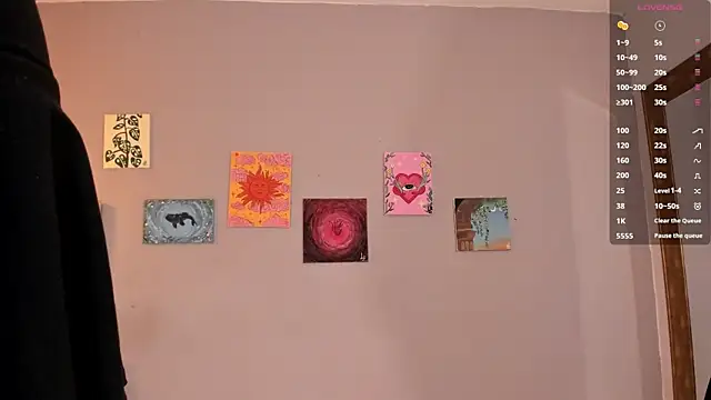 Maia W10 online show from 04-19-26, 03:11