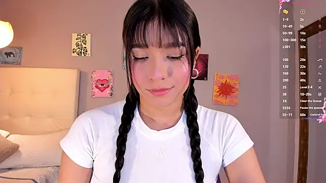 Maia W10 online show from 06-05-26, 12:33