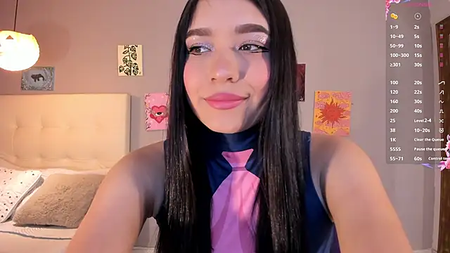 Maia W10 online show from 06-12-26, 12:26