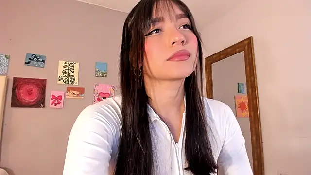 Maia W10 online show from 07-18-26, 12:20