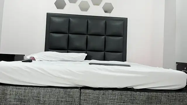 Catalina Jonex online show from 04-24-26, 11:12