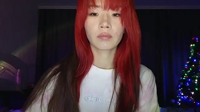 Snapshot of E_v_E_ chatting on 12-13-24, 02:43 E v E  online show from 12-13-24, 02:43