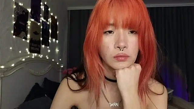 Snapshot of E_v_E_ chatting on 02-26-25, 09:48 E v E  online show from 02-26-25, 09:48