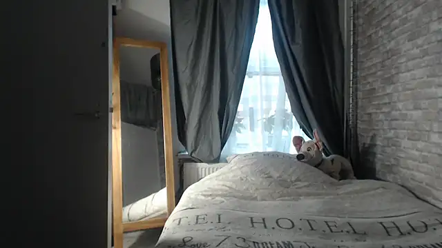 Snapshot of mikeythebestsucker chatting on 01-22-25, 11:01 mikeythebestsucker online show from 01-22-25, 11:01