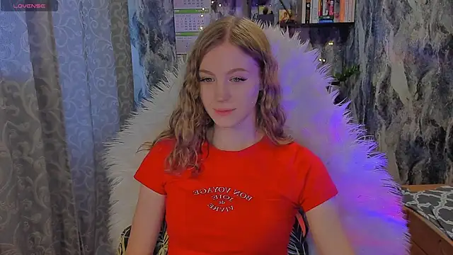 Snapshot of JuxxxsyBunx chatting on 10-08-25, 02:42 JuxxxsyBunx online show from 10-08-25, 02:42