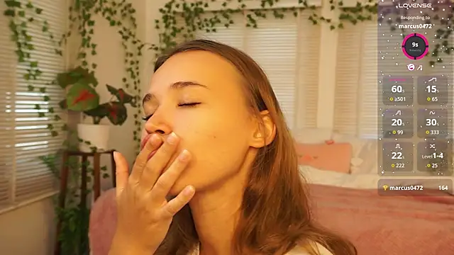 lexicoyy  online show from 11-28-25, 04:48