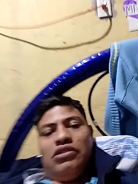 juan56900 online show from 11-19-25, 04:51