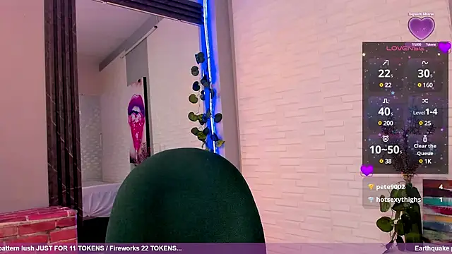 sweetieandjuicyy online show from 01-15-25, 07:23