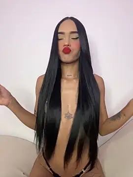 Snapshot of Exotic_girl666 chatting on 12-14-25, 01:22 Exotic girl666 online show from 12-14-25, 01:22