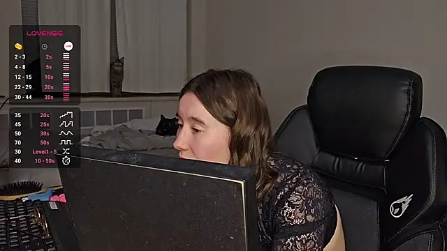 Snapshot of Kinkycouple1789 chatting on 12-31-24, 07:53 Kinkycouple1789 online show from 12-31-24, 07:53