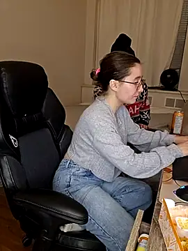 Snapshot of Kinkycouple1789 chatting on 01-09-25, 10:20 Kinkycouple1789 online show from 01-09-25, 10:20