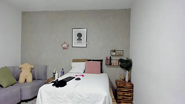 afrodita martinez online show from 12-03-25, 07:23