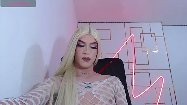 Snapshot of khalany_hadid chatting on 01-07-25, 06:27 khalany hadid online show from 01-07-25, 06:27