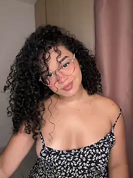 Lucy wilson5 online show from 02-24-25, 03:44