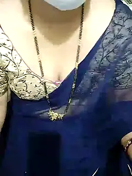 Snapshot of aliseanu chatting on 01-23-25, 01:19 aliseanu online show from 01-23-25, 01:19