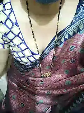 Snapshot of aliseanu chatting on 02-05-25, 12:06 aliseanu online show from 02-05-25, 12:06