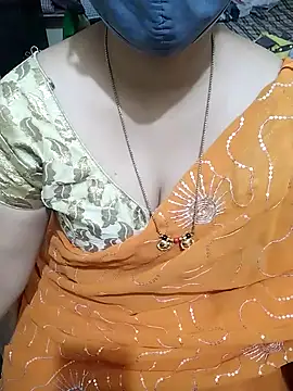 Snapshot of aliseanu chatting on 02-16-25, 01:47 aliseanu online show from 02-16-25, 01:47